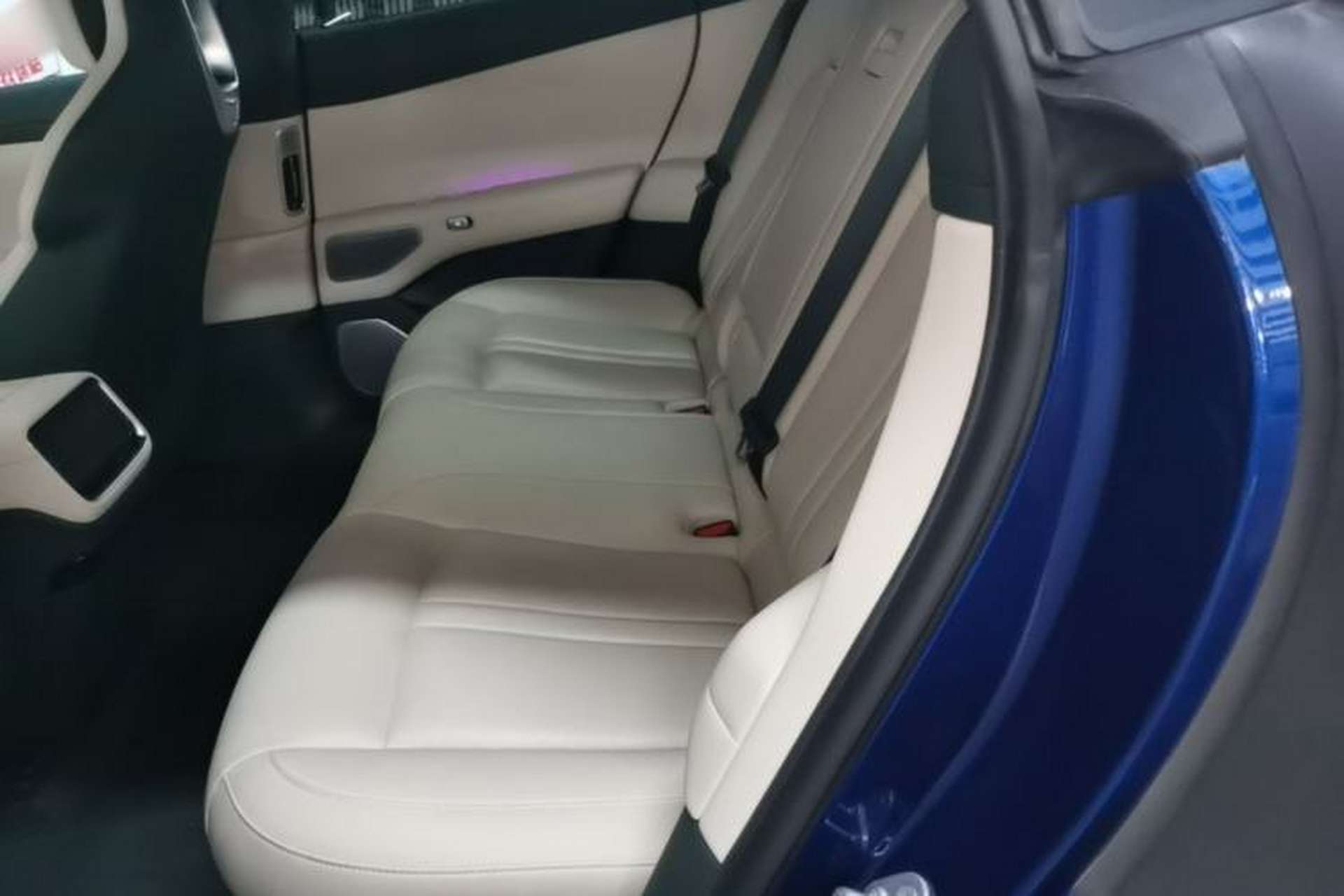 Used Xiaomi Auto YU7 2025 Ultra-Long Range High-Performance All-Wheel-Drive Max Edition Left Rear Seat