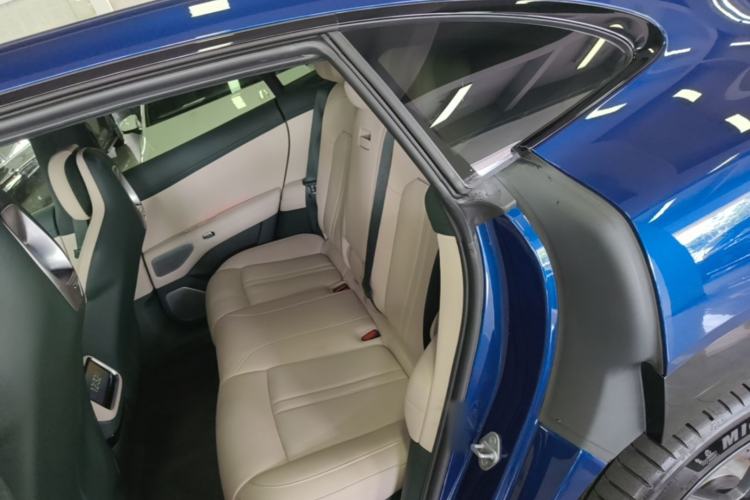 Used Xiaomi Auto YU7 2025 Ultra-Long Range High-Performance All-Wheel-Drive Max Edition Left Rear Seat