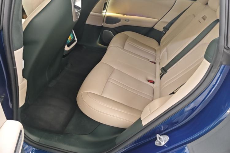 Used Xiaomi Auto YU7 2025 Ultra-Long Range High-Performance All-Wheel-Drive Max Edition Left Rear Seat
