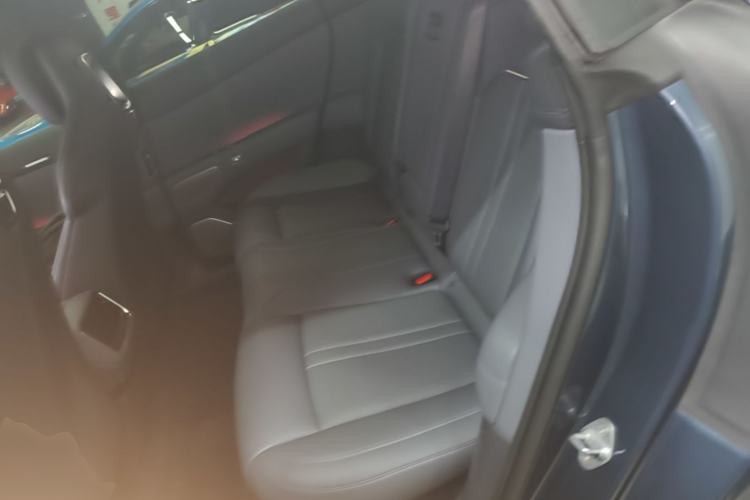 Used Xiaomi Auto YU7 2025 Ultra-Long Range High-Performance All-Wheel-Drive Max Edition Left Rear Seat