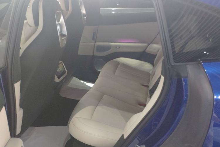 Used Xiaomi Auto YU7 2025 Ultra-Long Range High-Performance All-Wheel-Drive Max Edition Left Rear Seat
