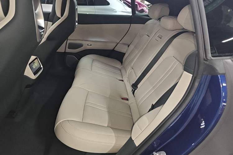 Used Xiaomi Auto YU7 2025 Ultra-Long Range High-Performance All-Wheel-Drive Max Edition Left Rear Seat
