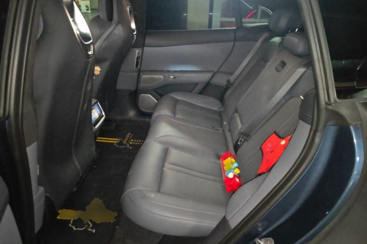 Used Xiaomi Auto YU7 2025 Ultra-Long Range High-Performance All-Wheel-Drive Max Edition Left Rear Seat