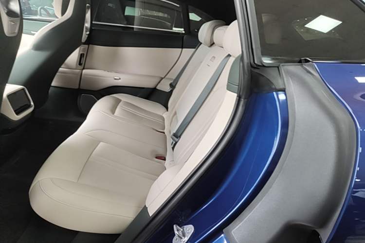 Used Xiaomi Auto YU7 2025 Ultra-Long Range Rear-Wheel Drive Version Left Rear Seat