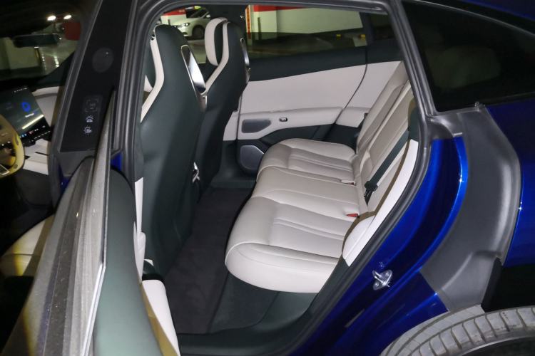 Used Xiaomi Auto YU7 2025 Ultra-Long Range High-Performance All-Wheel-Drive Max Edition Left Rear Seat