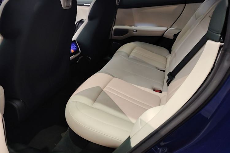 Used Xiaomi Auto YU7 2025 Ultra-Long Range High-Performance All-Wheel-Drive Max Edition Left Rear Seat