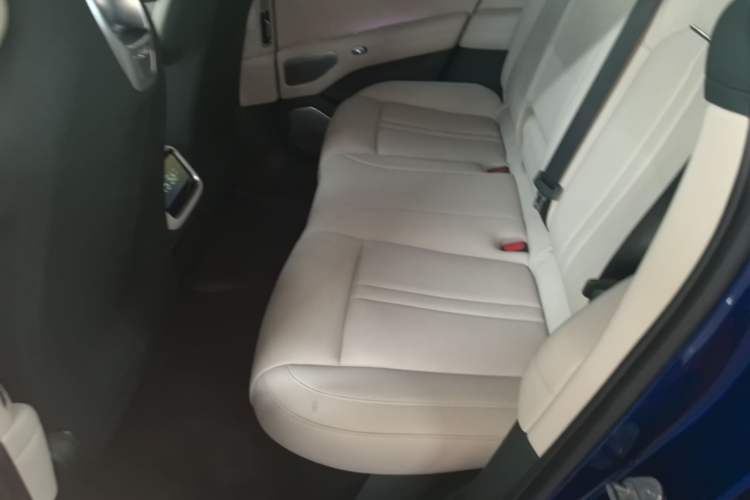 Used Xiaomi Auto YU7 2025 Ultra-Long Range High-Performance All-Wheel-Drive Max Edition Left Rear Seat