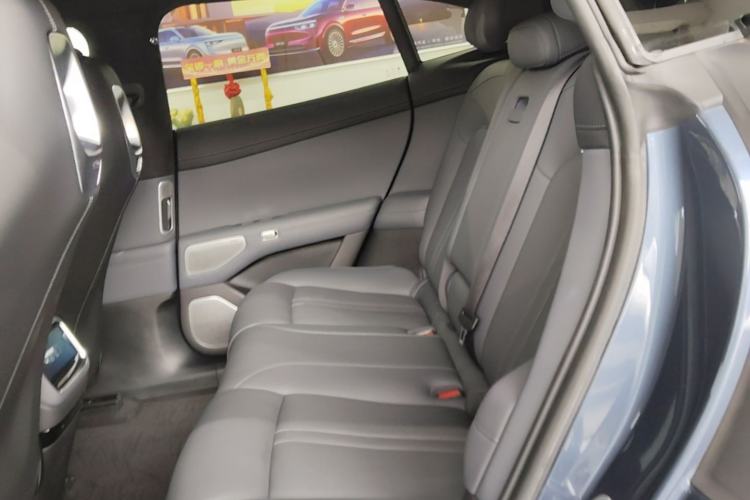 Used Xiaomi Auto YU7 2025 Ultra-Long Range High-Performance All-Wheel-Drive Max Edition Left Rear Seat