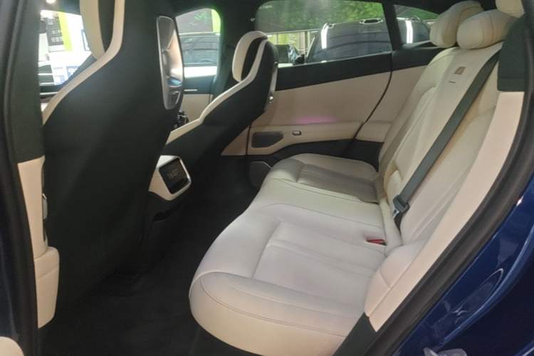 Used Xiaomi Auto YU7 2025 Ultra-Long Range High-Performance All-Wheel-Drive Max Edition Left Rear Seat