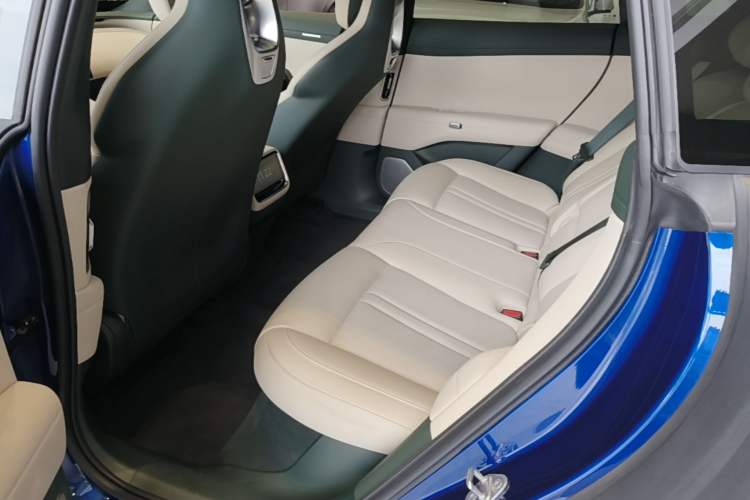 Used Xiaomi Auto YU7 2025 Ultra-Long Range Rear-Wheel Drive Version Left Rear Seat