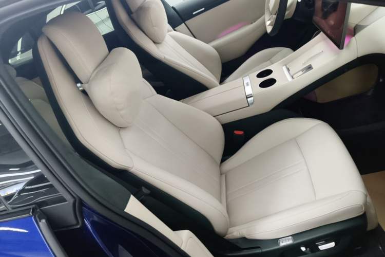 Used Xiaomi Auto YU7 2025 Ultra-Long Range High-Performance All-Wheel-Drive Max Edition Right Front Seat