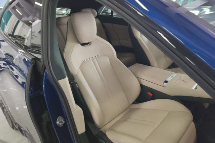 Used Xiaomi Auto YU7 2025 Ultra-Long Range High-Performance All-Wheel-Drive Max Edition Right Front Seat