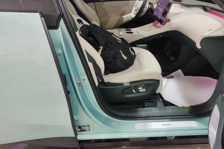 Used Xiaomi Auto YU7 2025 Ultra-Long Range High-Performance All-Wheel-Drive Max Edition Right Front Seat