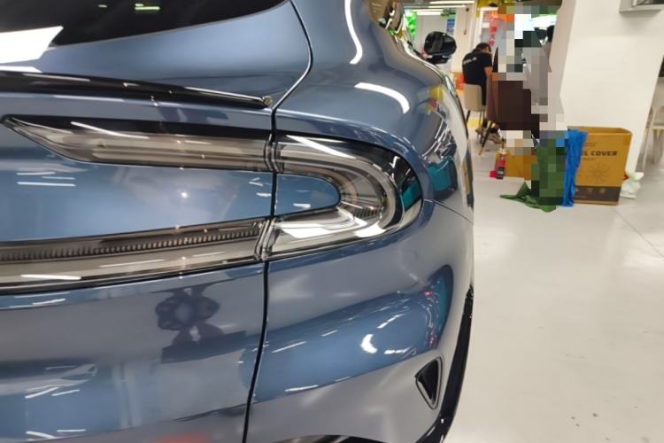Used Xiaomi Auto YU7 2025 Ultra-Long Range High-Performance All-Wheel-Drive Max Edition Right Rear Taillight