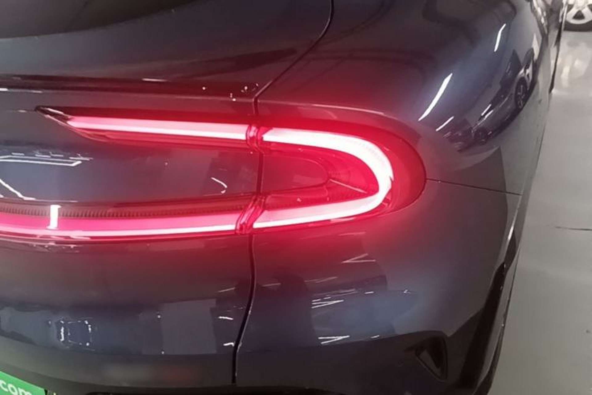 Used Xiaomi Auto YU7 2025 Ultra-Long Range High-Performance All-Wheel-Drive Max Edition Right Rear Taillight