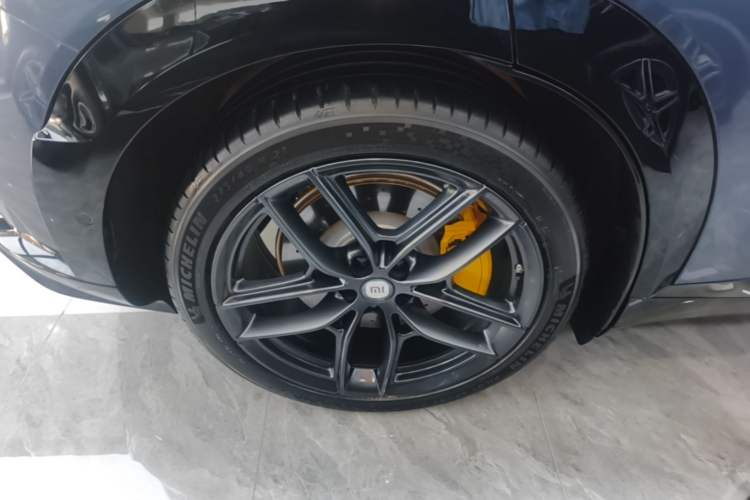 Used Xiaomi Auto YU7 2025 Ultra-Long Range High-Performance All-Wheel-Drive Max Edition Right Rear Wheel Hub