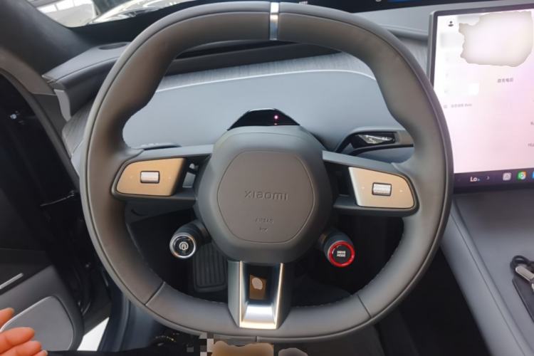 Used Xiaomi Auto YU7 2025 Ultra-Long Range High-Performance All-Wheel-Drive Max Edition Steering Wheel