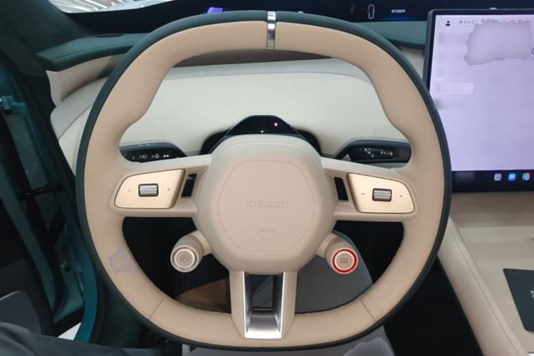 Used Xiaomi Auto YU7 2025 Ultra-Long Range High-Performance All-Wheel-Drive Max Edition Steering Wheel