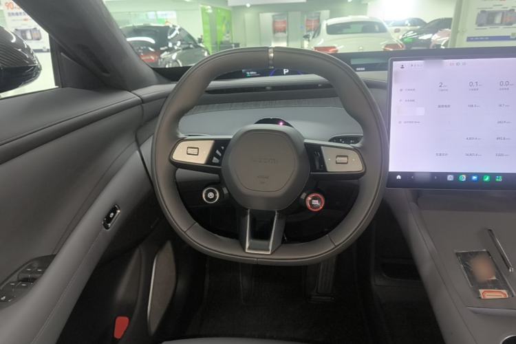 Used Xiaomi Auto YU7 2025 Ultra-Long Range High-Performance All-Wheel-Drive Max Edition Steering Wheel