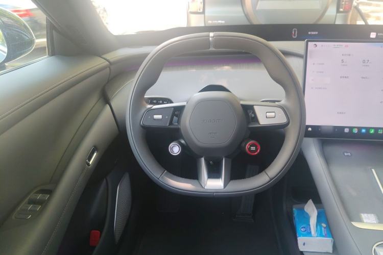 Used Xiaomi Auto YU7 2025 Ultra-Long Range Rear-Wheel Drive Version Steering Wheel