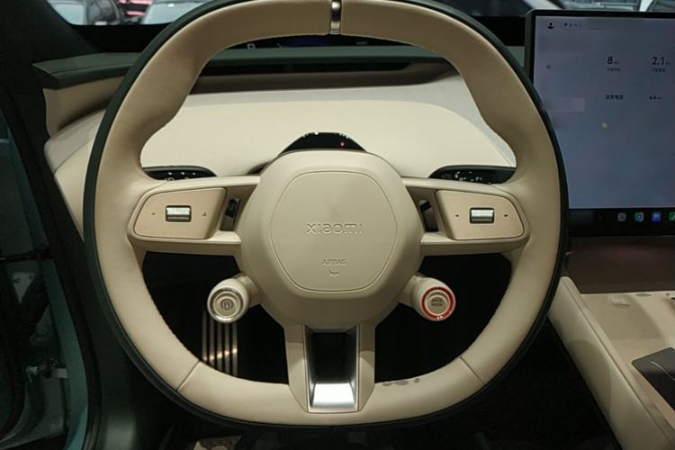 Used Xiaomi Auto YU7 2025 Ultra-Long Range Rear-Wheel Drive Version Steering Wheel