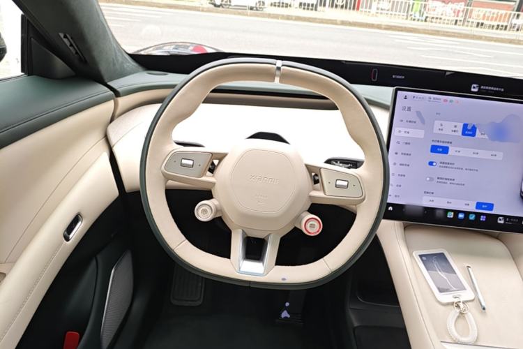 Used Xiaomi Auto YU7 2025 Ultra-Long Range High-Performance All-Wheel-Drive Max Edition Steering Wheel