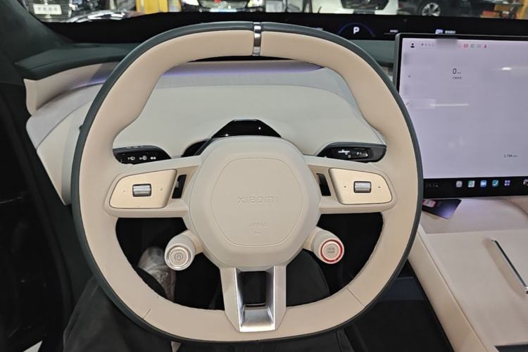 Used Xiaomi Auto YU7 2025 Ultra-Long Range High-Performance All-Wheel-Drive Max Edition Steering Wheel