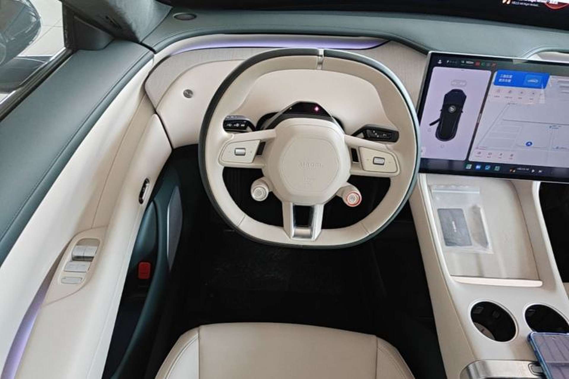 Used Xiaomi Auto YU7 2025 Ultra-Long Range High-Performance All-Wheel-Drive Max Edition Steering Wheel