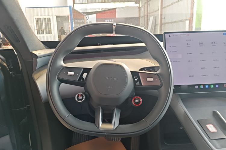 Used Xiaomi Auto YU7 2025 Ultra-Long Range High-Performance All-Wheel-Drive Max Edition Steering Wheel