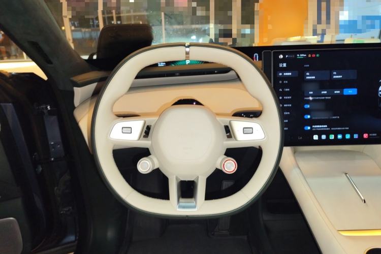 Used Xiaomi Auto YU7 2025 Ultra-Long Range High-Performance All-Wheel-Drive Max Edition Steering Wheel