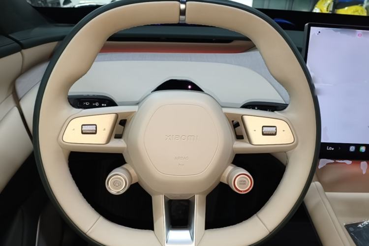 Used Xiaomi Auto YU7 2025 Ultra-Long Range High-Performance All-Wheel-Drive Max Edition Steering Wheel