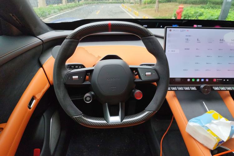 Used Xiaomi Auto YU7 2025 Ultra-Long Range High-Performance All-Wheel-Drive Max Edition Steering Wheel