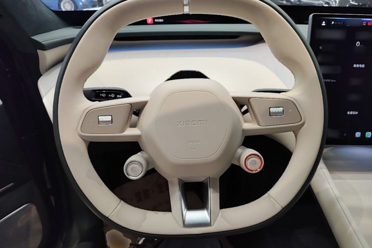 Used Xiaomi Auto YU7 2025 Ultra-Long Range High-Performance All-Wheel-Drive Max Edition Steering Wheel