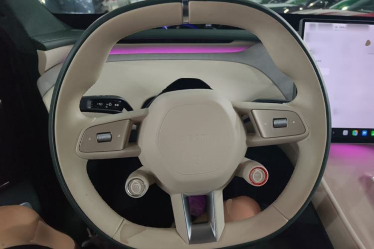Used Xiaomi Auto YU7 2025 Ultra-Long Range High-Performance All-Wheel-Drive Max Edition Steering Wheel