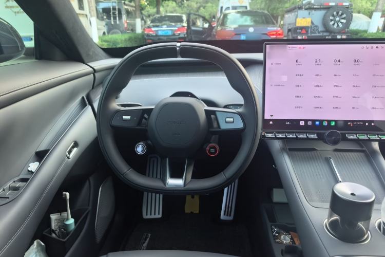 Used Xiaomi Auto YU7 2025 Ultra-Long Range High-Performance All-Wheel-Drive Max Edition Steering Wheel