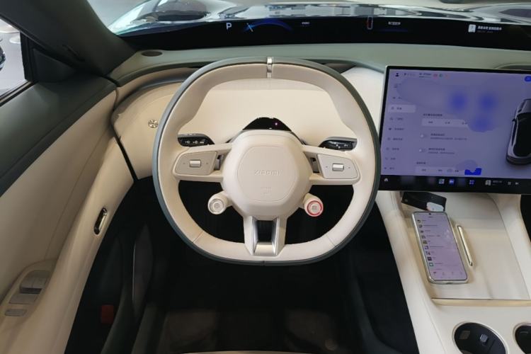 Used Xiaomi Auto YU7 2025 Ultra-Long Range Rear-Wheel Drive Version Steering Wheel