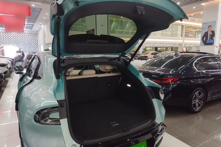 Used Xiaomi Auto YU7 2025 Ultra-Long Range High-Performance All-Wheel-Drive Max Edition Trunk