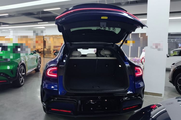 Used Xiaomi Auto YU7 2025 Ultra-Long Range High-Performance All-Wheel-Drive Max Edition Trunk