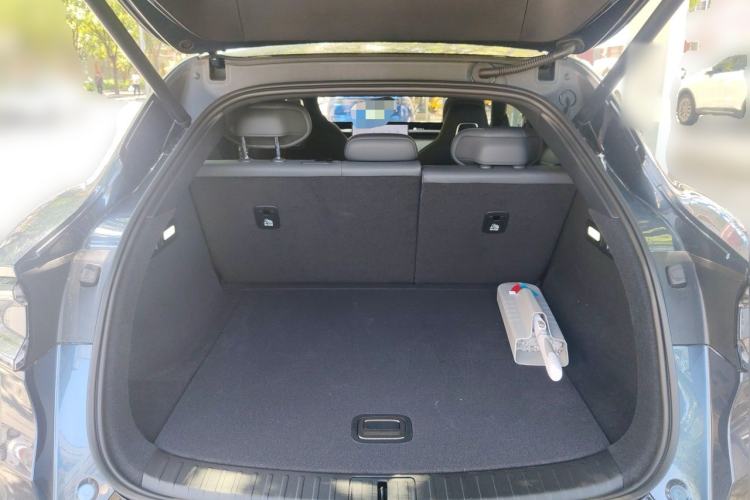 Used Xiaomi Auto YU7 2025 Ultra-Long Range Rear-Wheel Drive Version Trunk