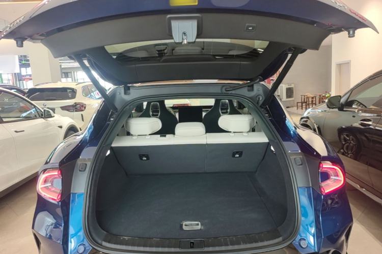 Used Xiaomi Auto YU7 2025 Ultra-Long Range High-Performance All-Wheel-Drive Max Edition Trunk