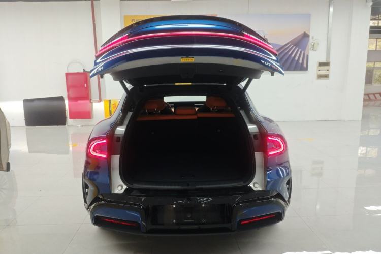 Used Xiaomi Auto YU7 2025 Ultra-Long Range High-Performance All-Wheel-Drive Max Edition Trunk