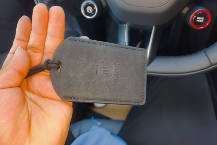 Used Xiaomi Auto YU7 2025 Ultra-Long Range High-Performance All-Wheel-Drive Max Edition Vehicle Key