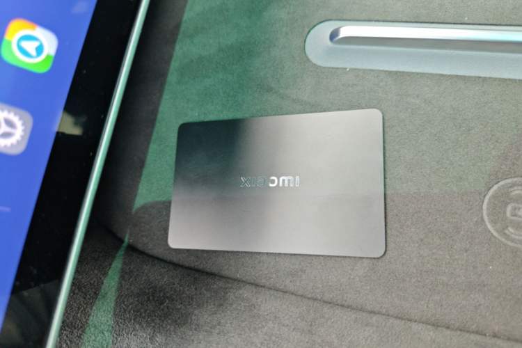Used Xiaomi Auto YU7 2025 Ultra-Long Range High-Performance All-Wheel-Drive Max Edition Vehicle Key