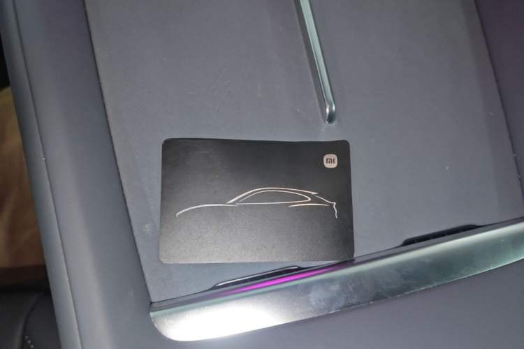 Used Xiaomi Auto YU7 2025 Ultra-Long Range High-Performance All-Wheel-Drive Max Edition Vehicle Key