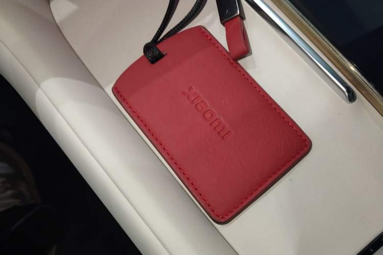 Used Xiaomi Auto YU7 2025 Ultra-Long Range High-Performance All-Wheel-Drive Max Edition Vehicle Key