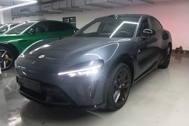 Used Xiaomi Auto YU7 2025 Ultra-Long Range High-Performance All-Wheel-Drive Max Edition
