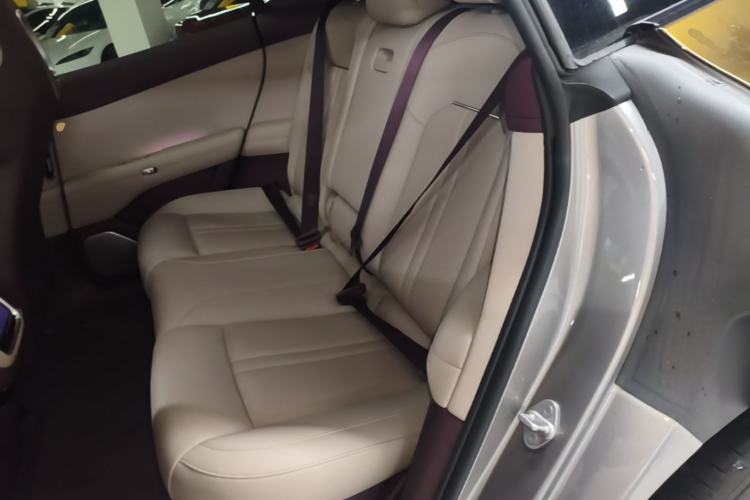Used Xiaomi Auto YU7 2025 Ultra-Long Range Rear-Wheel Drive Version Left Rear Seat