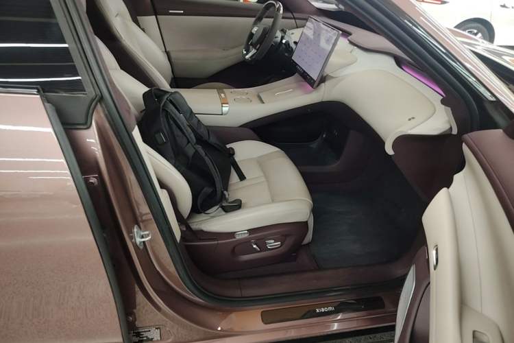 Used Xiaomi Auto YU7 2025 Ultra-Long Range High-Performance All-Wheel-Drive Max Edition Right Front Seat