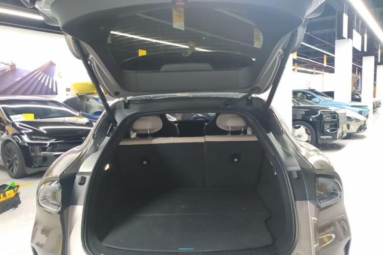 Used Xiaomi Auto YU7 2025 Ultra-Long Range Rear-Wheel Drive Version Trunk
