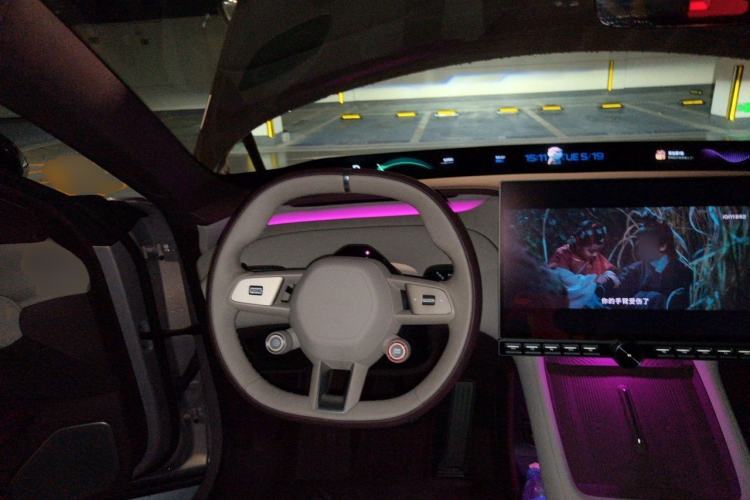 Used Xiaomi Auto YU7 2025 Ultra-Long Range All-Wheel Drive Pro Version Center Console